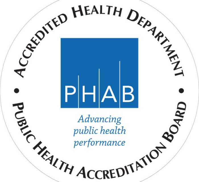 Which describes the aim of an accredited public health district